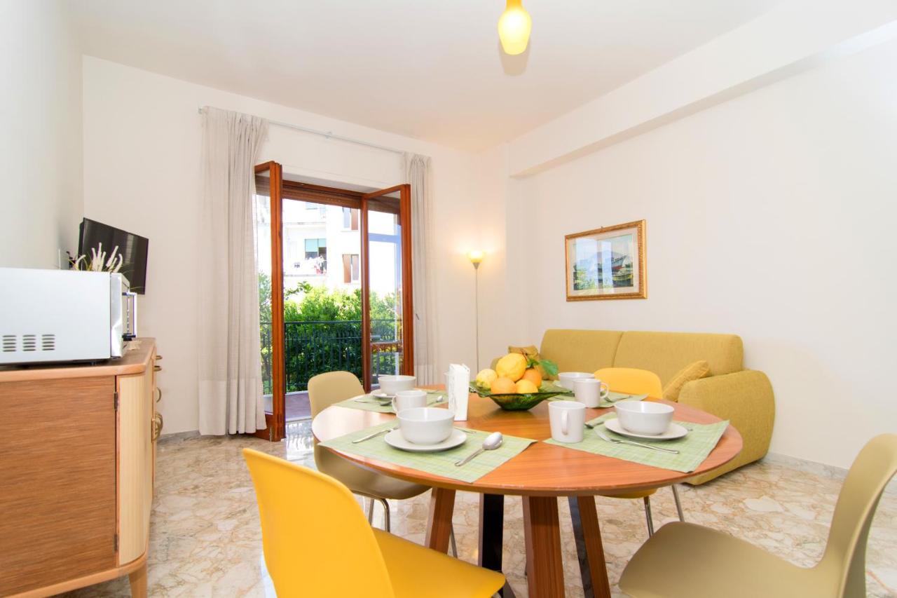 Casa Enza, For Up To 5 People, Sorrento Center Apartment Exterior photo